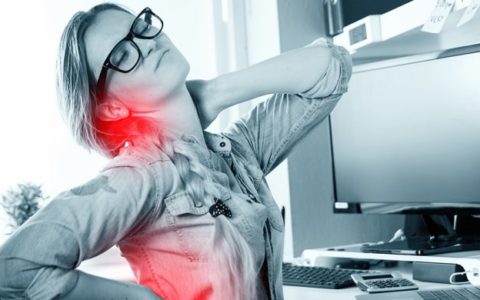 Mal di schiena: quando il problema nasce dai denti